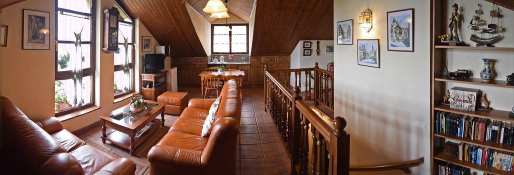 Trisqueles Y Buganvillas Villaviciosa  Dış mekan fotoğraf
