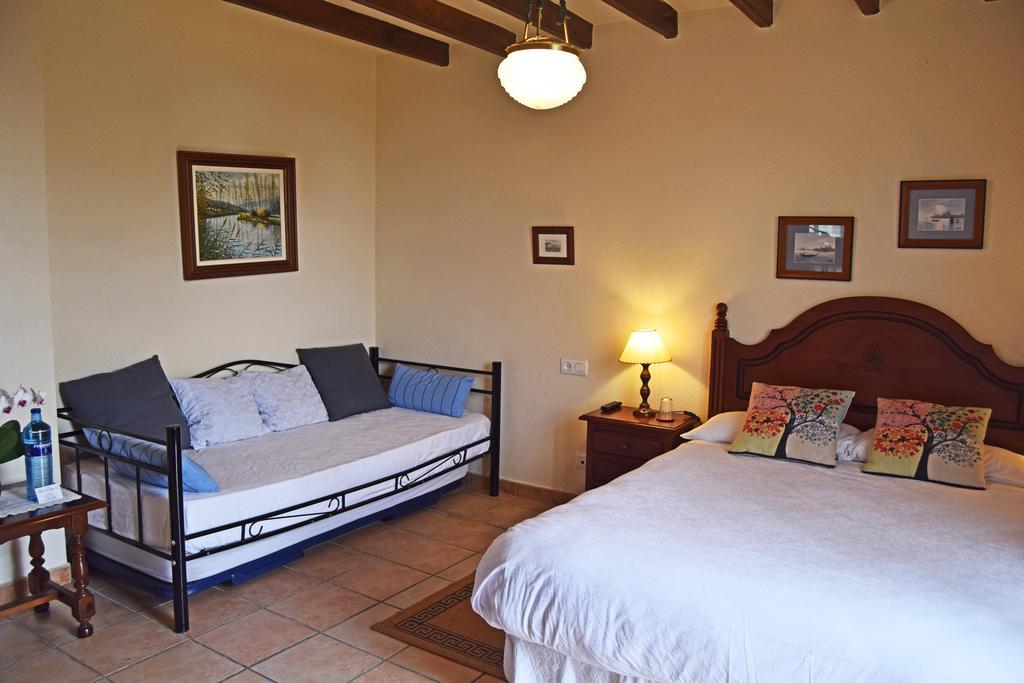 Trisqueles Y Buganvillas Villaviciosa  Dış mekan fotoğraf